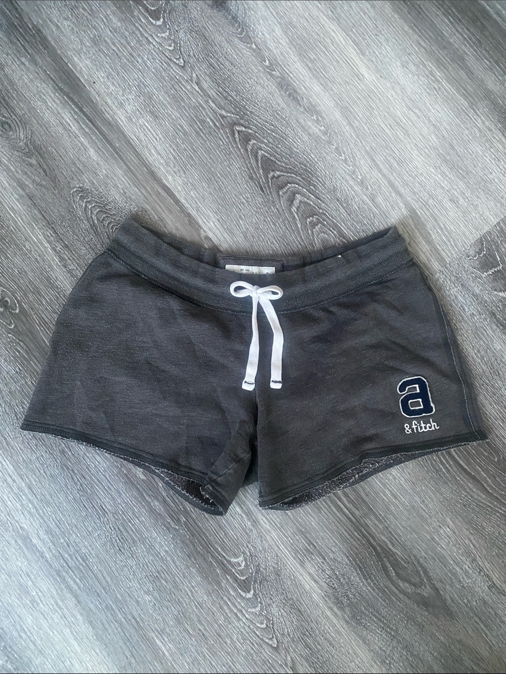 Abercrombie & Fitch Gray Low Waist Bootie Shorts Logo Drawstring XL Y2K Casual